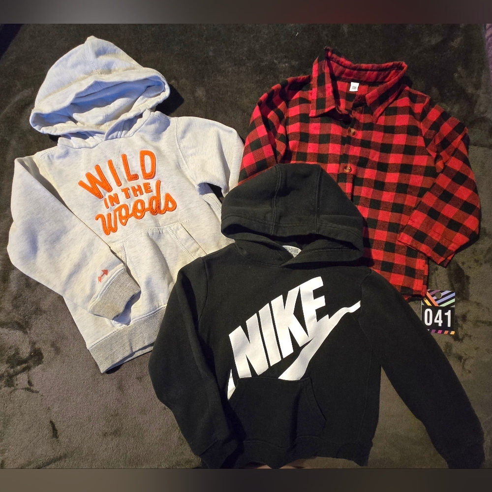 Lot/Bundle of 3 Boys Hoodies/Tops (4/5)